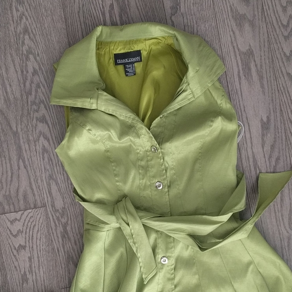 Beautiful green dress by Frank Lyman 🌸🍀🍀 - Picture 2 of 9